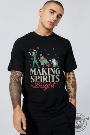 Making Spirits Bright Hitchhiking Ghosts Santa Hat Merry Christmas Haunted Mansion Shirt Family Matching Walt Disney World Shirt Gift Ideas giftyzy 2