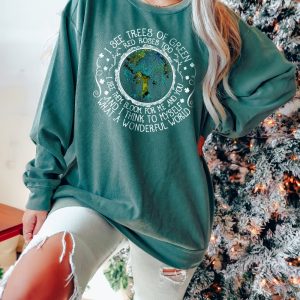 I See Trees Of Green Red Roses Too Wonderful World Tree Of Life World Sweatshirt Tree Sweatshirt Gift For Hippie Unique revetee 3