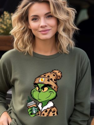 Grinch Boujee Christmas Shirt Bougie Grinch Leopard Unisex Shirt Grinch Boujee Starbucks Shirt Grinchmas Shirt Grinch Boujee Sweatshirt Hoodie Sweatshirt Unique revetee 2