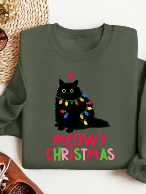 Meowy Christmas Shirt Cat Christmas Sweatshirt Cat Lover Xmas T Shirt Christmas Cat Mom Sweater Catmas Gift For New Year Xmas Crewneck Hoodie Sweatshirt Unique revetee 3