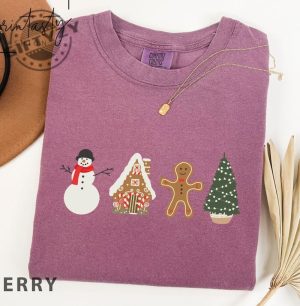 Cute Christmas Shirt Christmas Little Things Tshirt Christmas Holiday Sweatshirt Iprintasty Christmas Hoodie Christmas Shirt giftyzy 4