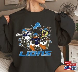 Vintage Detroit Lions Looney Tunes Shirt Nfl Classic Tshirt Unisex Sweatshirt Unisex Hoodie Trendy Shirt giftyzy 4