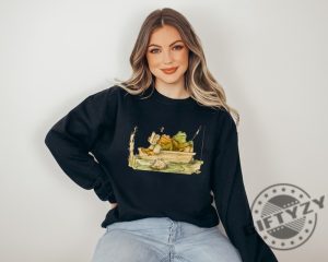 Frog And Toad Fishing Shirt Vintage Classic Book Sweater Frog And Toad Tshirt Book Lover Hoodie Retro Frog And Toad Shirt giftyzy 3