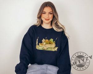 Frog And Toad Fishing Shirt Vintage Classic Book Sweater Frog And Toad Tshirt Book Lover Hoodie Retro Frog And Toad Shirt giftyzy 4