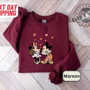 Disney Mickey Minnie Love Shirt Mickey And Minnie Valentines Tshirt Disneyland Love Hoodie Mickey Minnie Sweatshirt Kiss Love Shirt giftyzy 4