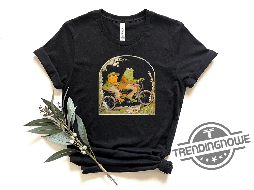 Frog And Toad Shirt Vintage Classic Book Cover Shirt Frog And Toad Sweatshirt Frog Shirt Retro Frog Shirt trendingnowe 1