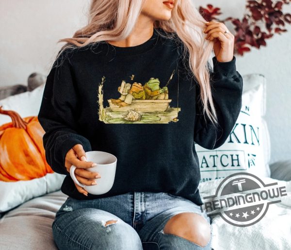 Frog And Toad Sweatshirt Vintage Classic Book Sweatshirt Frog And Toad Sweatshirt Frog Shirt Vintage Classic Book Cover Shirt trendingnowe 1