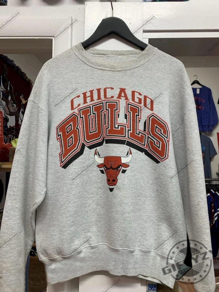 Vintage Retro 90S Nba Chicago Basketball Crewneck Sweatshirt Chicago Game Day Tshirt Full Size Hoodie Chicago Shirt giftyzy 1