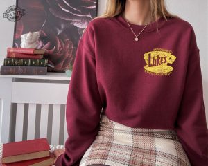 Lukes Diner Stars Hollow Sweatshirt And Hoodie Retro Text Lukes Diner Sweatshirt Vintage Style Stars Hollow Hoodie Gift Unique revetee 7