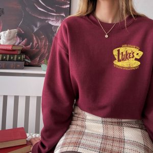 Lukes Diner Stars Hollow Sweatshirt And Hoodie Retro Text Lukes Diner Sweatshirt Vintage Style Stars Hollow Hoodie Gift Unique revetee 7