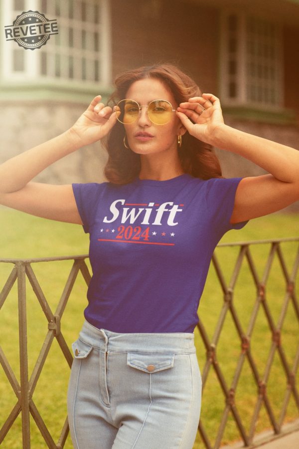 Swifty For Pres 2024 Funny Election Concert Outfit Humor Cute T Shirt Hoodie Sweatshirt Unique revetee 1