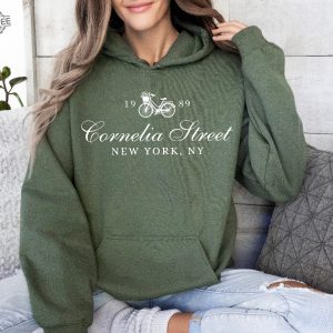 Cornelia Street Sweatshirt New York Sweatshirt Bike Floral Sweatshirt Album Sweatshirt Unique revetee 4