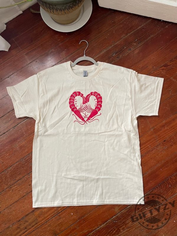 Shrimps In Love Hand Printed Tshirt Handmade Linocut Block Print On Cotton Shirt giftyzy 1