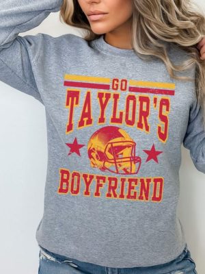 Go Taylors Boyfriend Sweatshirt Shirt Go Taylors Bf Retro Sweatshirt Taylor Travis Shirt Cute Taylors Bf Shirt Unique revetee 2