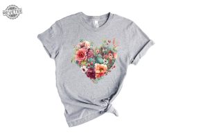 Wildflower Floral Shirt Flower Heart Shirt Womens Flower Shirt Boho Shirt Botanical Shirt Nature Lover Shirt Spring Shirts For Women Unique revetee 4