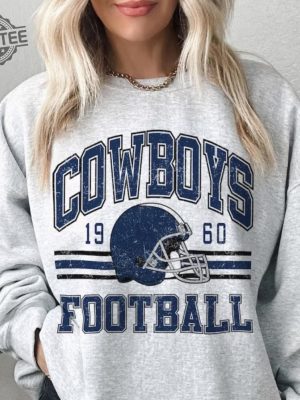 Vintage Cowboys Football Sweatshirt Shirt Retro Style 90S Vintage Unisex Crewneck Graphic Tee Gift For Football Fan Unique revetee 2