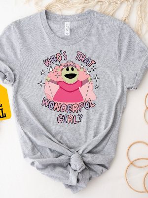 Whos That Wonderful Girl Shirt Nanalan Shirt Funny Meme Shirt Nanalan Lovers Shirt Trending Shirt Cartoon Princes Shirt Unique revetee 3