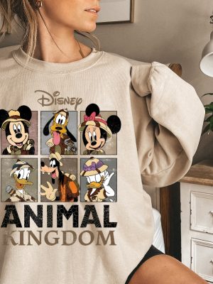 Retro Disney Animal Kingdom Mickey And Friends Shirt Disney Mickey Safari Shirt Vintage Safari Mode Shirt Hakuna Matata Tee Unique revetee 2