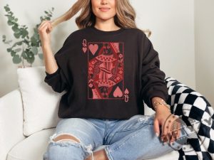 Queen Of Hearts Shirt Mothers Day Hoodie Valentine Gift Retro Valentine Graphic Tshirt Be My Valentine Sweatshirt Feminist Shirt giftyzy 2