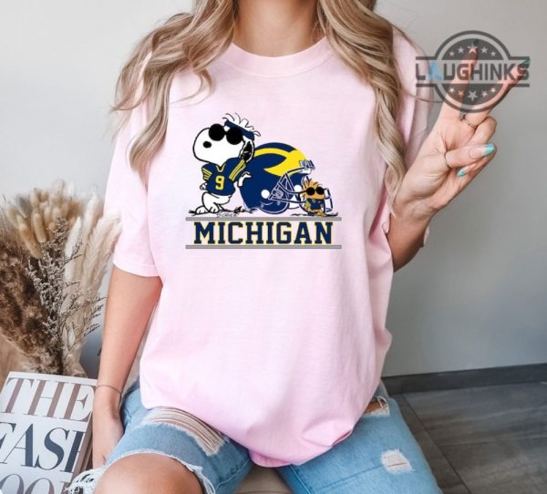 Snoopy hugs Michigan Wolverines Shirt Sweatshirt Hoodie Mens Womens College Football 2024 Rose Bowl Tshirt Peanuts Woodstock National Championship Tee