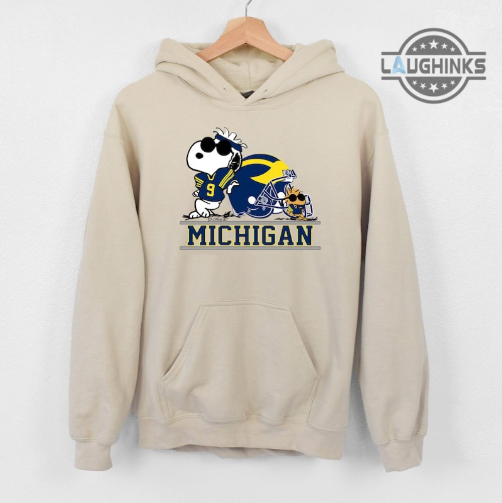 Snoopy hugs Michigan Wolverines Shirt Sweatshirt Hoodie Mens Womens College Football 2024 Rose Bowl Tshirt Peanuts Woodstock National Championship Tee