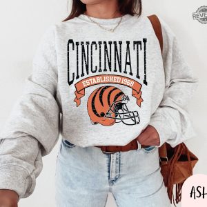 Cincinnati Football Sweatshirt Vintage Style Crewneck Sweatshirt Game Day Pullover Bengals Crewneck Sweatshirt Unique Hoodie And More revetee 3