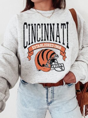 Cincinnati Football Sweatshirt Vintage Style Crewneck Sweatshirt Game Day Pullover Bengals Crewneck Sweatshirt Unique Hoodie And More revetee 3