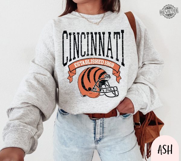 Cincinnati Football Sweatshirt Vintage Style Crewneck Sweatshirt Game Day Pullover Bengals Crewneck Sweatshirt Unique Hoodie And More revetee 3