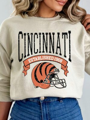 Cincinnati Football Sweatshirt Vintage Style Crewneck Sweatshirt Game Day Pullover Bengals Crewneck Sweatshirt Unique Hoodie And More revetee 4