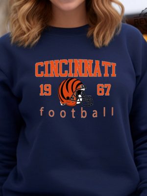 Cincinnati Football Vintage Style Sweatshirt Cincinnati Football Shirt Cincinnati Crewneck Bengals Crewneck Sweatshirt Unique Hoodie And More revetee 2