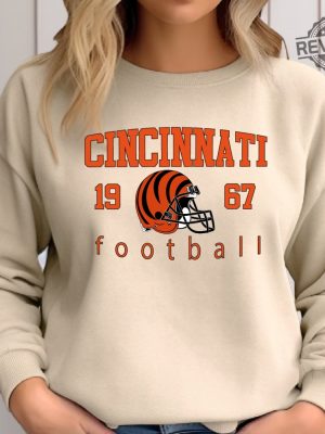 Cincinnati Football Vintage Style Sweatshirt Cincinnati Football Shirt Cincinnati Crewneck Bengals Crewneck Sweatshirt Unique Hoodie And More revetee 4