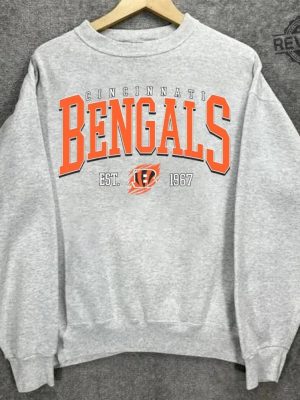 Retro Cincinnati Bengals Sweatshirt Vintage Cincinnati Football Crewneck Football Sweatshirt Cincinnati Bengals Shirt Bengals Crewneck Sweatshirt Unique revetee 3