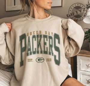 Vintage Green Bay Football Crewneck Sweatshirt Packer Football Tshirt Green Bay Football Hoodie Trendy Shirt giftyzy 4