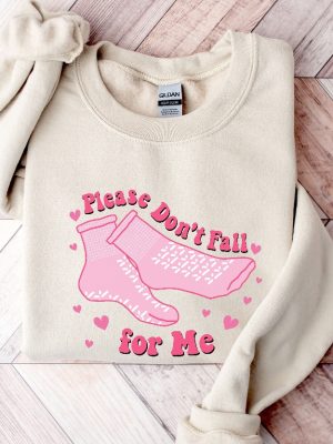 Funny Nurse Shirt Valentines Sweater Please Dont Fall For Me Shirt Student Nuse Valentine Crewneck Gift For Nurse Peds Nurse Shirt Unique revetee 3