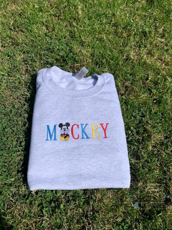 mickey mouse crewneck tshirt sweatshirt hoodie mens womens vintage embroidered crew neck shirts retro disney embroidery gift for fans laughinks 2