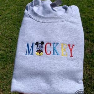 mickey mouse crewneck tshirt sweatshirt hoodie mens womens vintage embroidered crew neck shirts retro disney embroidery gift for fans laughinks 3