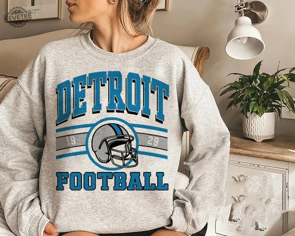 Vintage Detroit Football Crewneck Sweatshirt Detroit Football Sweatshirt Detroit Football Shirt Detroit Fan Gift Shirt Sunday Football Unique revetee 3