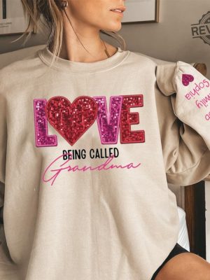 Personalized Love Being Called Grandma Valentine Shirt Grandma With Kids Names T Shirt Valentines Day Gift For Grandma Custom Mimi Shirt Unique revetee 4