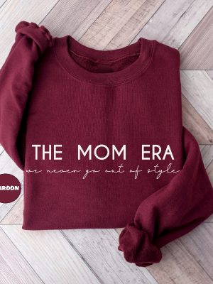 The Mom Era Hood Womens Funny Concert Sweatshirt Funny Mom Hoodie Moms Birthday Sweatshirt New Mom Pregnancy Outfit Gift For Wife Unique revetee 4