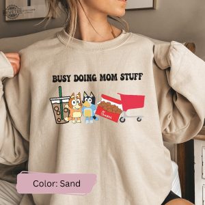 Busy Doing Mom Stuff Sweatshirt Funny Mom Sweater Blu Christmas Shirt Mama Sweatshirt Funny Dog Sweatshirt Mom Crewneck Unique revetee 6