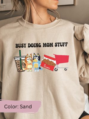 Busy Doing Mom Stuff Sweatshirt Funny Mom Sweater Blu Christmas Shirt Mama Sweatshirt Funny Dog Sweatshirt Mom Crewneck Unique revetee 6