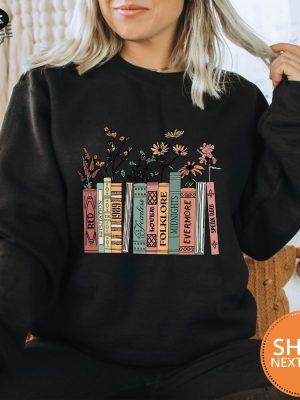 Albums As Books Sweatshirt Trendy Aesthetic For Book Lovers Crewneck Folk Music Hoodie Taylor Swift Albums As Books Unique revetee 4