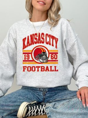 Vintage Kansas City Chiefs Sweatshirt Shirt Trendy Kansas City Football Shirt Chief Football Shirt Vintage Kansas City Chiefs Sweatshirt Unique revetee 4