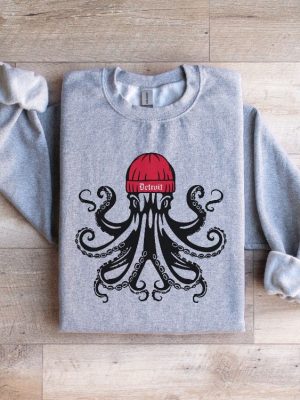 Detroit Hockey Sweatshirt Octopus Hockey T Shirt Detroit Red Wings Sweatshirt Detroit Red Wings Hoodie Red Wings Octopus Red Wings Open House revetee 5