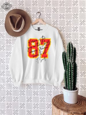 Karma Is The Guy On The Chiefs Coming Straight Home To Me Sweatshirt American Football Shirt Karma Is The Guy On The Chiefs Svg Unique revetee 2