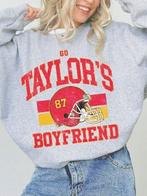 Taylor And Travis Sweatshirt Taylors Boyfriend Sweatshirt Kansas City Crewneck Football Era Sweatshirt Go Taylors Boyfriend Hoodie Unique revetee 2