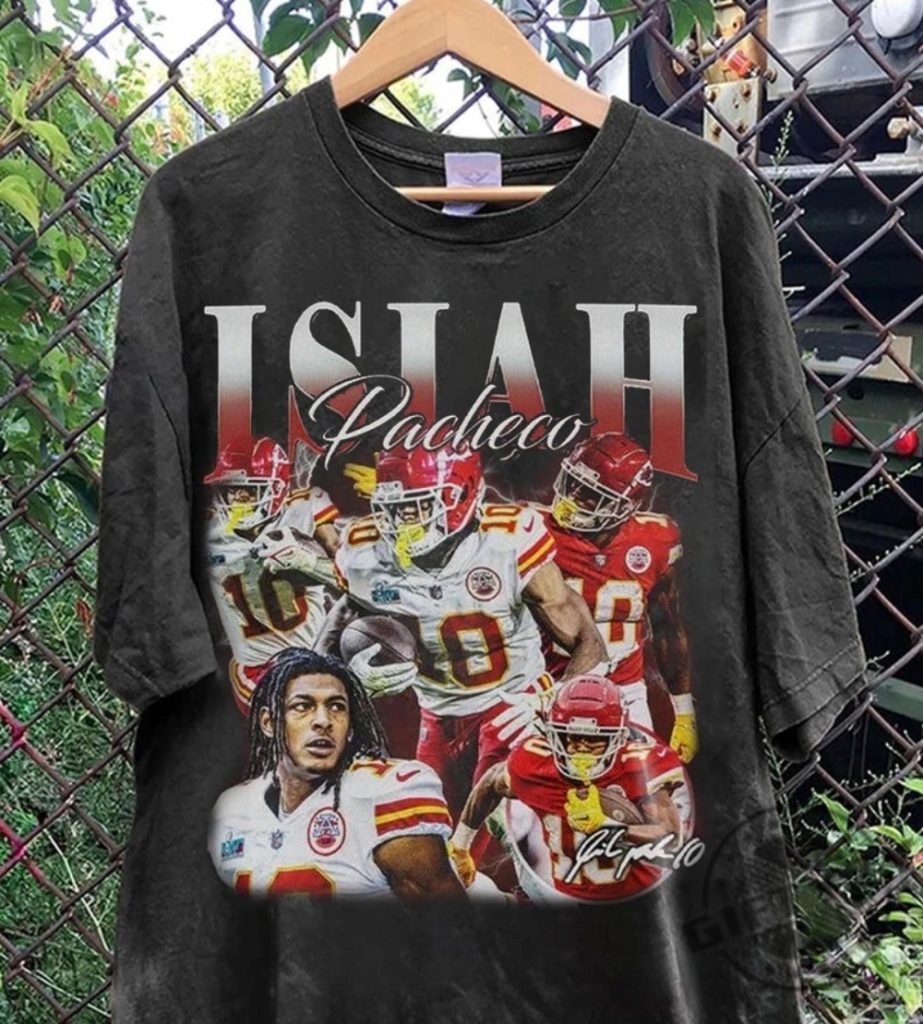 Vintage Isiah Pacheco Shirt Retro American Football Bootleg Hoodie Vintage Oversized Sport Tshirt Football Fan Sweatshirt Football Gift giftyzy 1