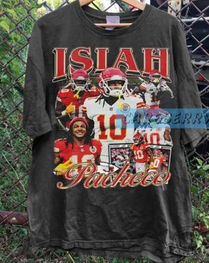 Vintage Isiah Pacheco Shirt Retro Unisex Graphic Tshirt Isiah Pacheco Vintage 90S Hoodie Vintage Style Football Sweatshirt Football Fan Gift giftyzy 2