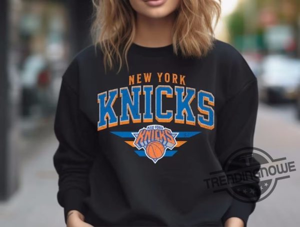 New York Knicks Shirt Sweatshirt Women Vintage New York Knicks Crewneck Men Distressed Knicks Pullover Jalen Brunson Shirt trendingnowe 2