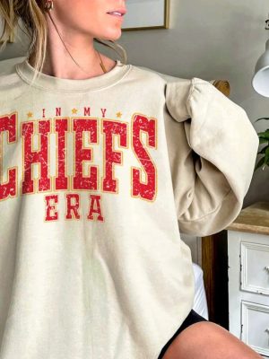 Kansas City Chief Era Shirt Kc Chiefs Football Shirt Kelce Eras American Football Shirt Travis Kelce Shirt Football Fan Gifts Unique revetee 4